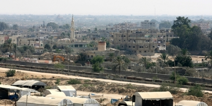 هدم الأنفاق يشّل حركة البناء ويرفع أسعار مستلزماتها