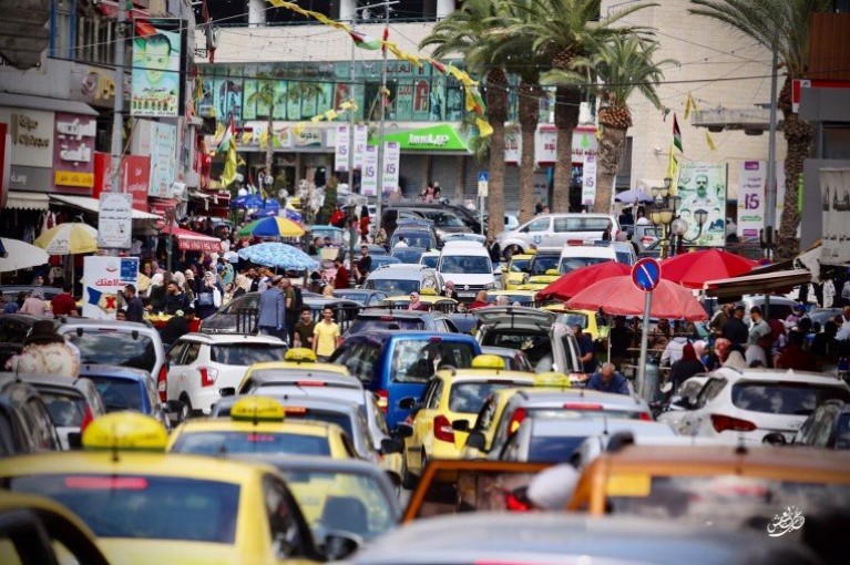 8.6% من منشآت القطاع الخاص فصلت عمالها العام الماضي للازمات المالية