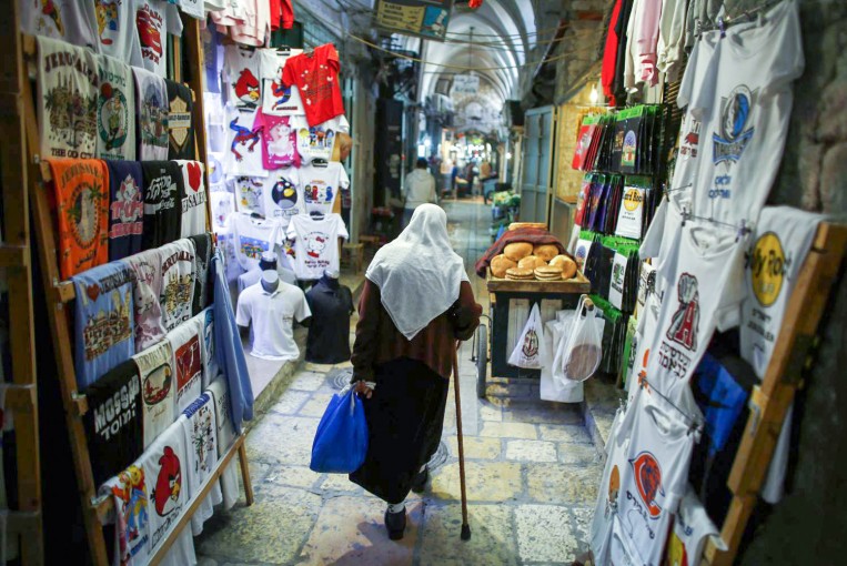 نصف الأسر الفلسطينية حالتها المادية متوسطة: ماذا عن الفقراء ؟ إليك التفاصيل
