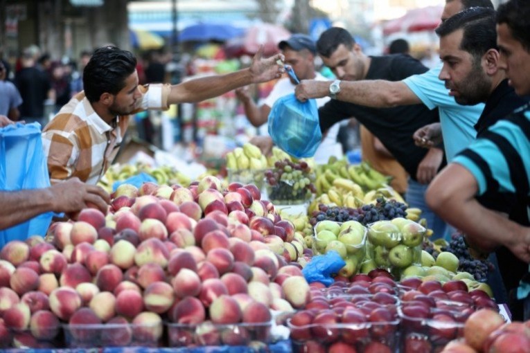 قفزة في غزة.. أنشطة الأعمال في فلسطين تتحسن خلال أبريل