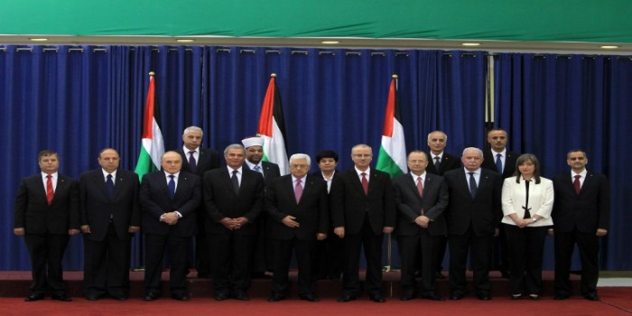 ما هي مصادر دخل الحكومة الفلسطينية اللازمة لتغطية نفقاتها؟