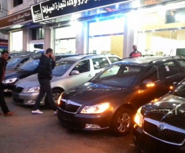 سوق المركبات الحديثة في الرمق الأخير.. هل من منقذ؟!