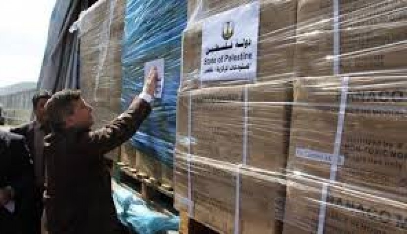 وزير الصحة يعلن تسيير قافلة أدوية إلى قطاع غزة