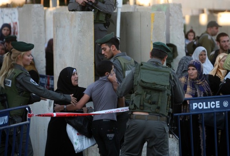 270 مليون $ خسائر الاقتصاد الفلسطيني بسبب الحواجز الاسرائيلية