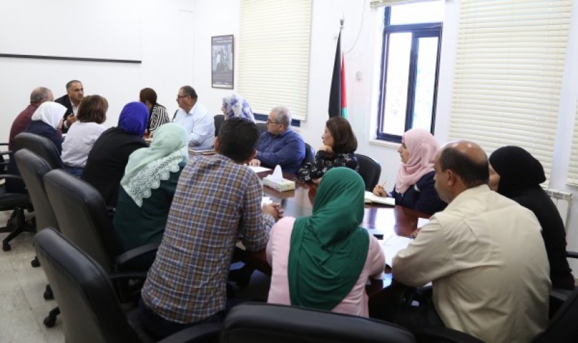 لجنة الطوارئ في 