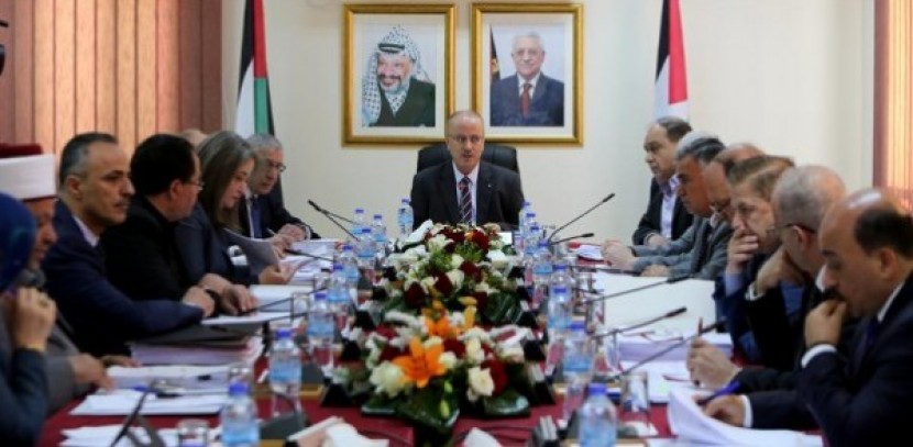 الحكومة تُؤكد استمرار عمل مدرسة الساوية وترفض قرار الاحتلال بإغلاقها