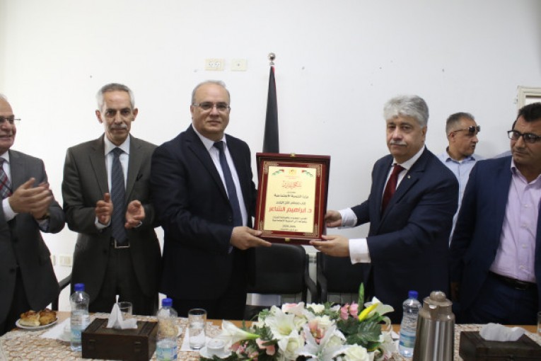 مجدلاني يتسلم وزارة التنمية الاجتماعية