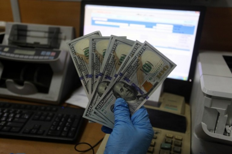 اتصالات لتمديد المنحة القطرية واستئناف تنفيذ المشاريع المتفق عليها