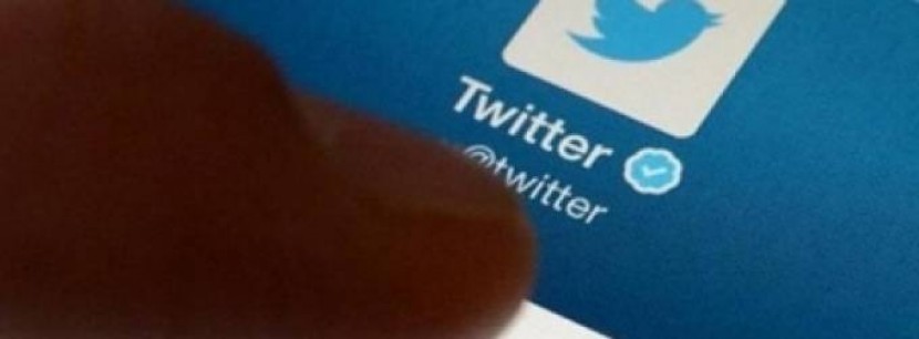 تويتر تتيح الرد على الرسائل المباشرة بواسطة الرموز التعبيرية