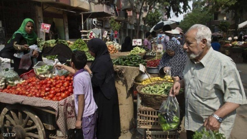 انخفاض الرقم القياسي لأسعار المستهلك للشهر الثاني توالياً