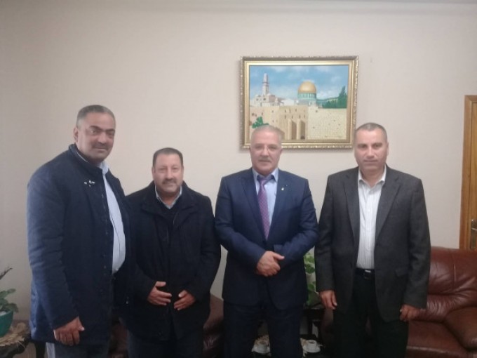 الأوقاف والنقل والمواصلات تبحثان آلية نقل حجاج فلسطين لهذا الموسم