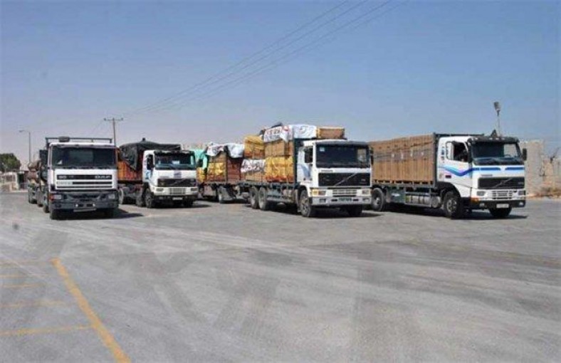 الاقتصاد تضبط مواد غذائية فاسدة في معبر كرم أبو سالم