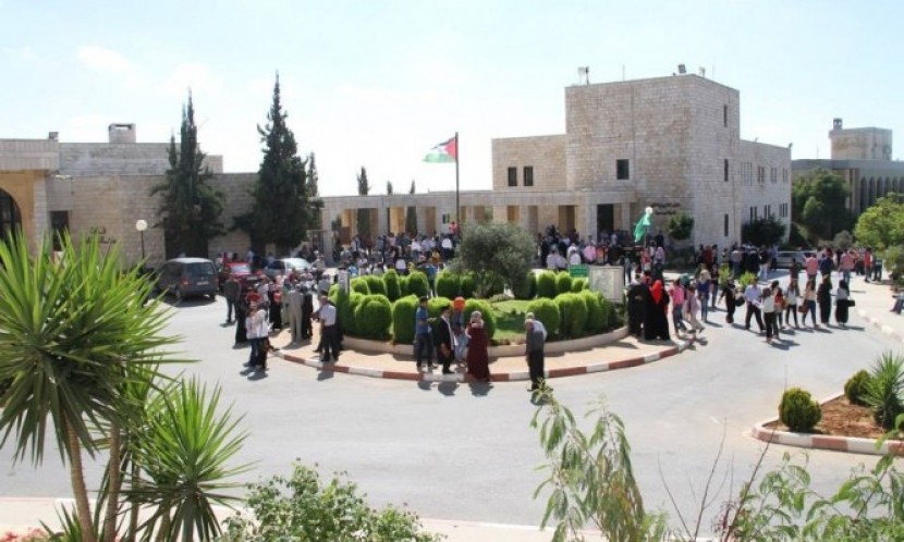 جامعة بيرزيت تعلن تعطيل الدراسة اليوم