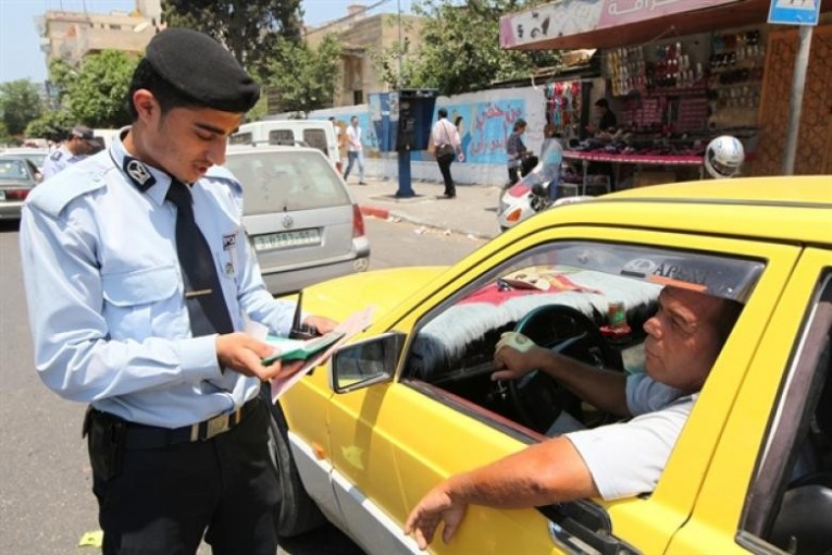 النقل والمواصلات بغزة تُعلن تخفيض رسوم المركبات في القطاع