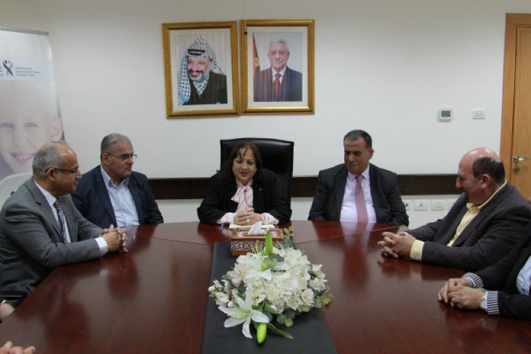 وزيرة الصحة تبحث مع مستشفيات القدس عددا من القضايا المشتركة