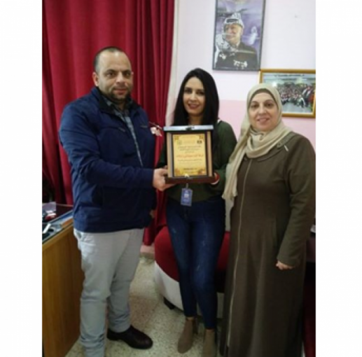 سبيتاني تقوم بإنشاء مظلة مدرسية لمدرسة بنات الاموية الثانوية في قرية بيت اجزا