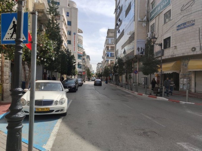 أكثر من ثلثي المؤسسات الاقتصادية في فلسطين تعرضت للإغلاق