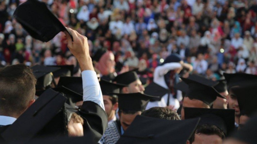 الصحافة والاعلام اولاً.. أعلى 5 نسب بطالة في صفوف الخريجين