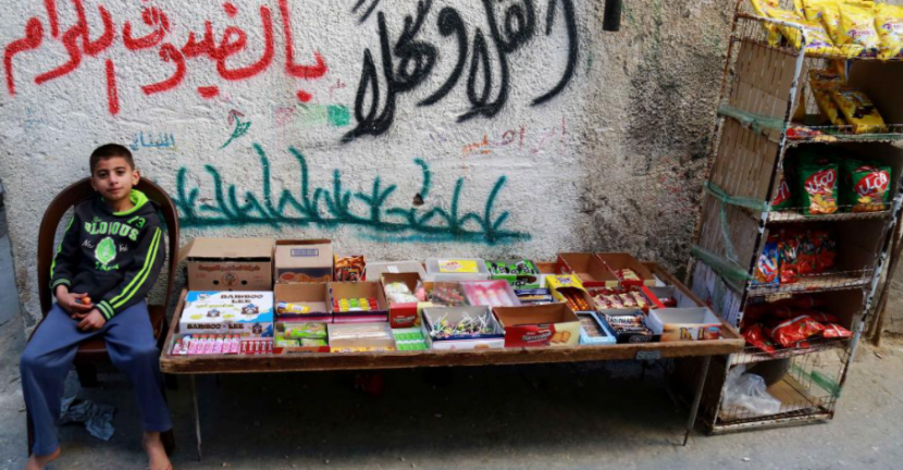 ضعف التعويضات يفاقم معيشة متضرري الجائحة في غزة