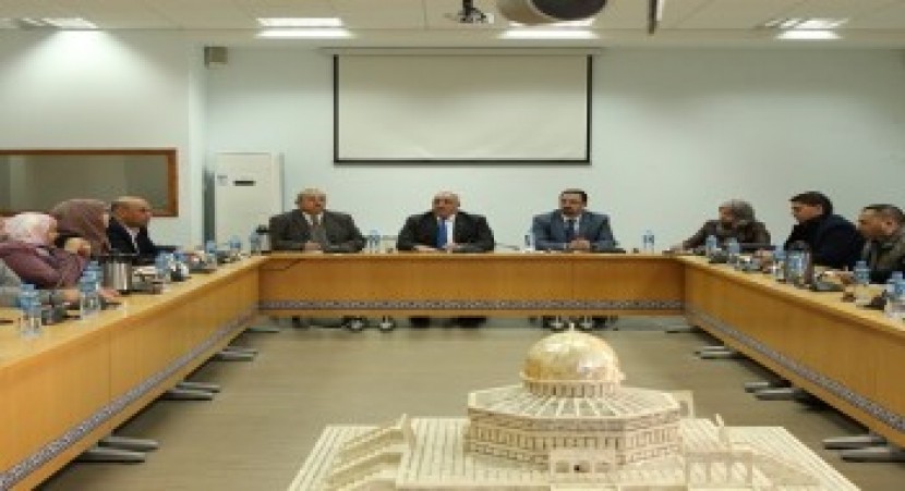 وزارة الاقتصاد الوطني تبحث اجراءات ضبط وتنظيم السوق الداخلي
