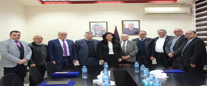الاقتصاد توقع اتفاقيات دعم الابتكار ونقل التكنولوجيا مع عدد من المؤسسات الفلسطينية