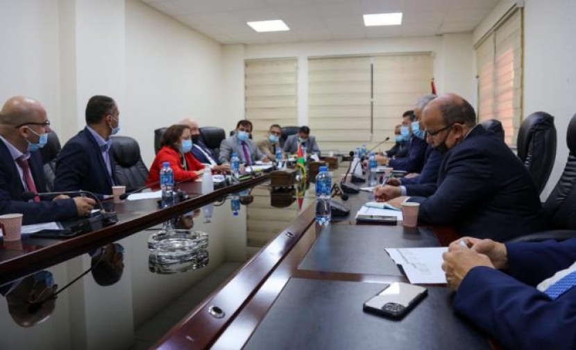 وزارة المالية تعتمد آلية استمرارية للتدفقات النقدية لموردي الأدوية