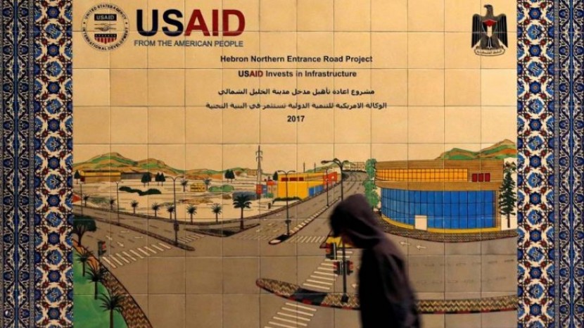 أعضاء كونغرس يدعون لاستئناف تقديم المساعدات للفلسطينيين