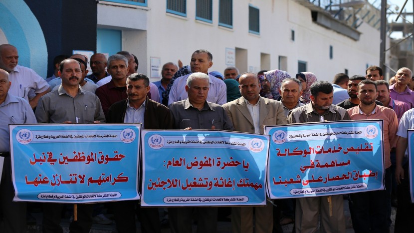 اتحاد موظفي أونروا بغزة يدعو لاعتصام حاشد بسبب التقليصات التي تطال الخدمات الأساسية