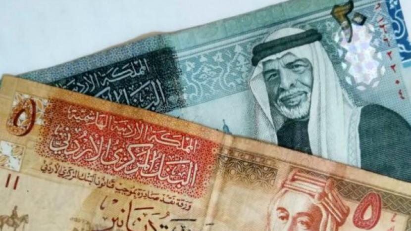 اتحاد المستهلك يطالب بوقف التعامل بالشيكل الإسرائيلي واستبداله بالدينار الأردني