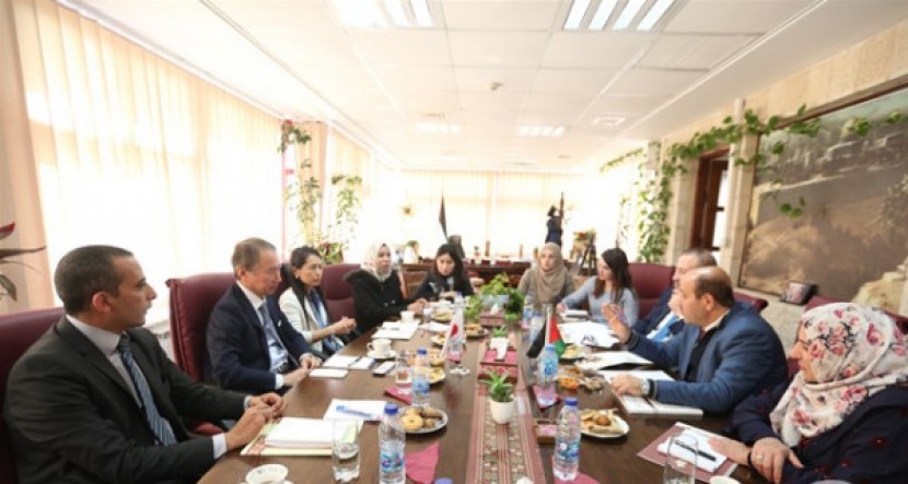 أبو زيد يبحث تعزيز التعاون مع السفير الياباني