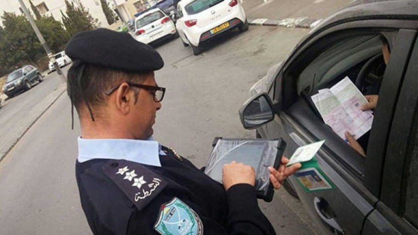 150 شيكلا مخالفة رمي النفايات من المركبات