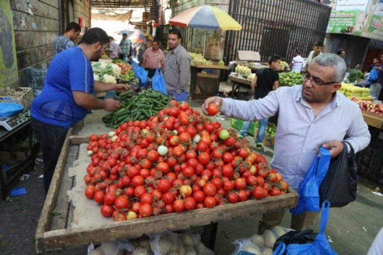 انخفاض في أسعار المنتج الشهر الماضي