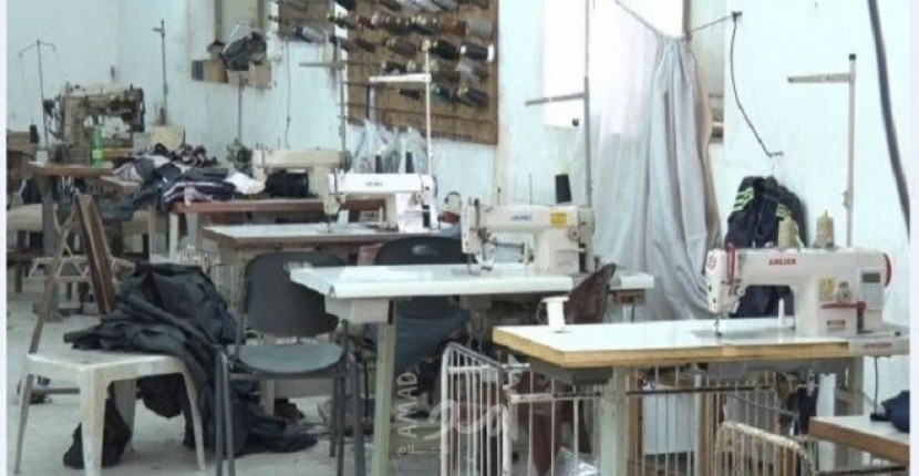معامل وورشات خياطة بغزة باتت ماكينات يلتهما الصدأ