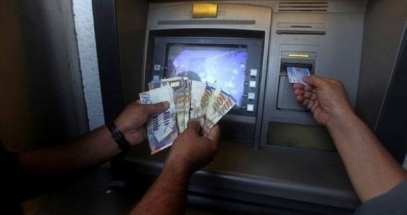 قرارات البنوك الفلسطينية حول تأجيل الأقساط الشهرية بسبب أزمة كورونا