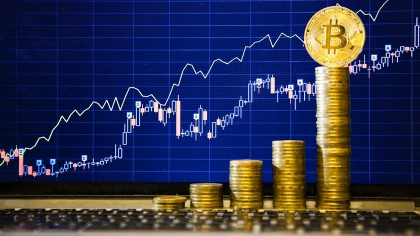 سبب واحد وراء بلوغ بيتكوين 37 ألف دولار بين عشية وضحاها