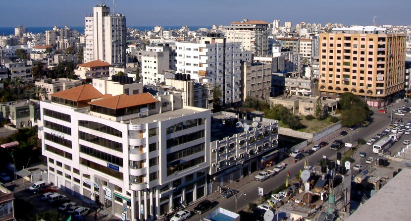 هجرة الأدمغة وأصحاب المهن الحرة خطر يتهدّد غزّة