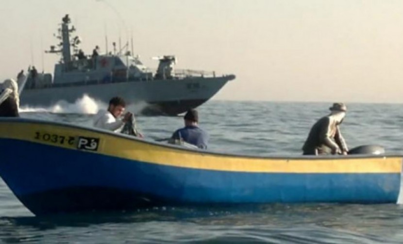 نقيب الصيادين: بحرية الاحتلال تعتقل أربعة صيادين فلسطينيين في منطقة السودانية