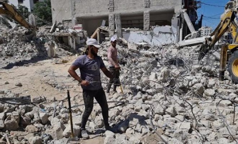 الأشغال بغزة تُحذّر من استخدام الحديد المستخرج من أنقاض المباني المدمرة