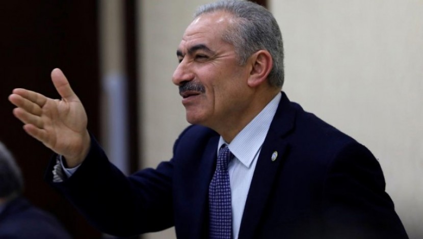 محمد اشتية يفضل التبرع بتكاليف تهنئته رئيسا للوزراء لـ SOS