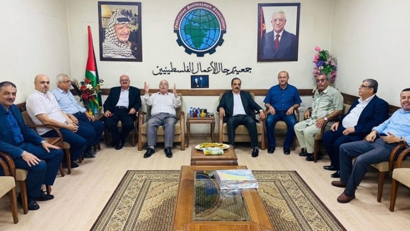 جمعية رجال الاعمال تناقش مع غرفة تجارة غزة سبل توطيد العلاقات الثنائية