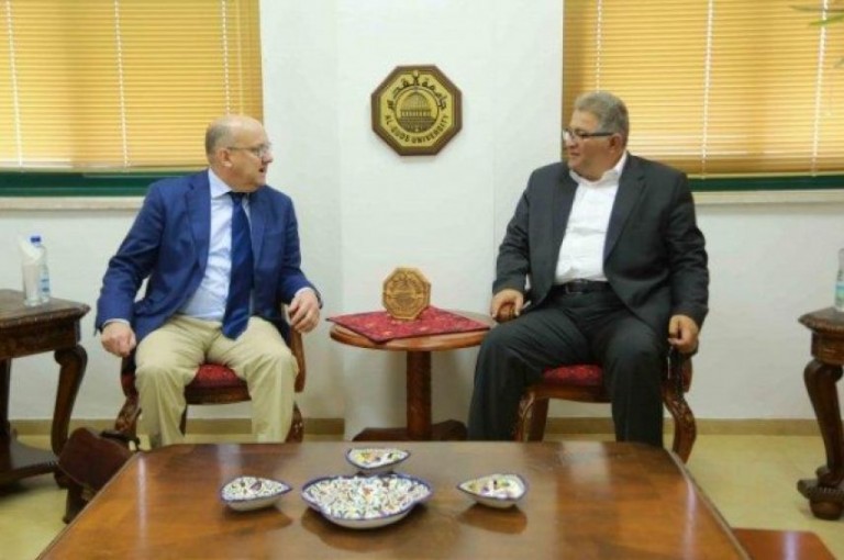 جامعة القدس والمجلس الثقافي البريطاني يبحثان توسيع آفاق التعاون