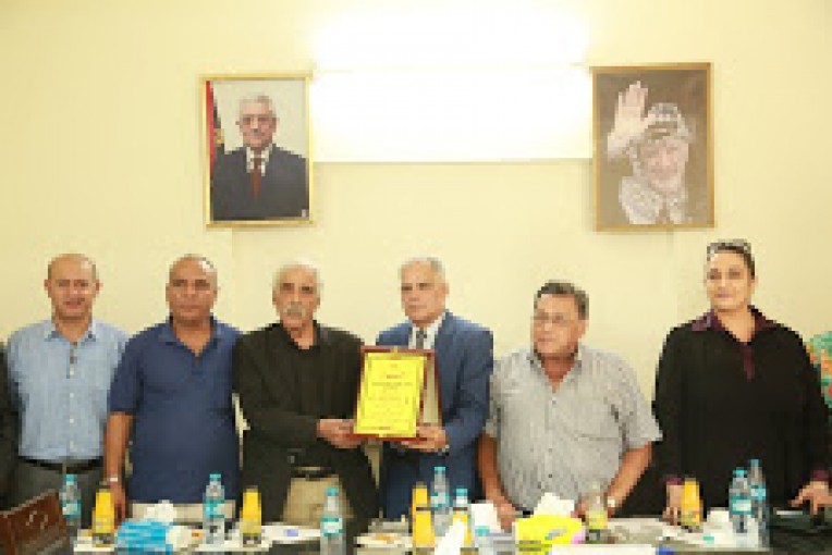 محافظ غزة يهنئ رئيس وأعضاء مجلس أمناء جامعة الأزهر-غزة لتوليهم المنصب الجديد