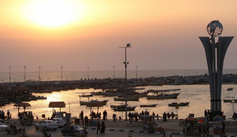 مسؤول فلسطيني يطالب بخطوات عملية لتغيير واقع غزة الاقتصادي
