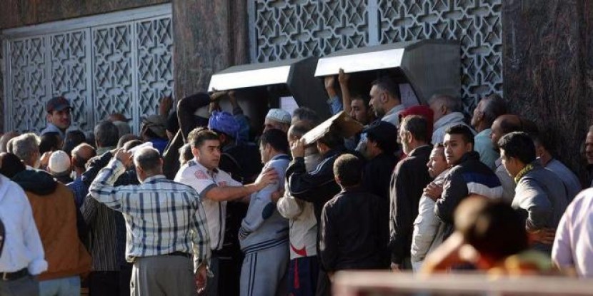 المالية تحدد موعد صرف شيكات الشؤون في غزة و الضفة