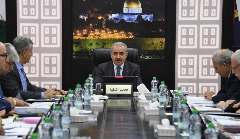 اشتية: اقتطاع أموال المقاصة سيعيدنا إلى مربع جديد من الأزمة المالية