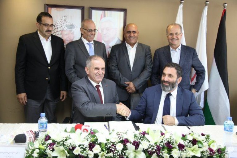توقيع اتفاقية لربط محطة للطاقة الشمسية بـ