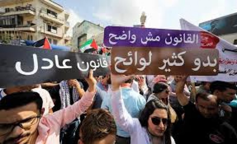 النقابات المهنية تؤيد تأجيل تطبيق قانون الضمان الاجتماعي