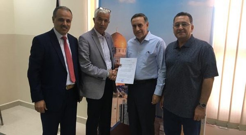 مدينة أريحا الصناعية الزراعية توقع اتفاقية استثمار مع شركة ماريتا ترادينغ للتبغ