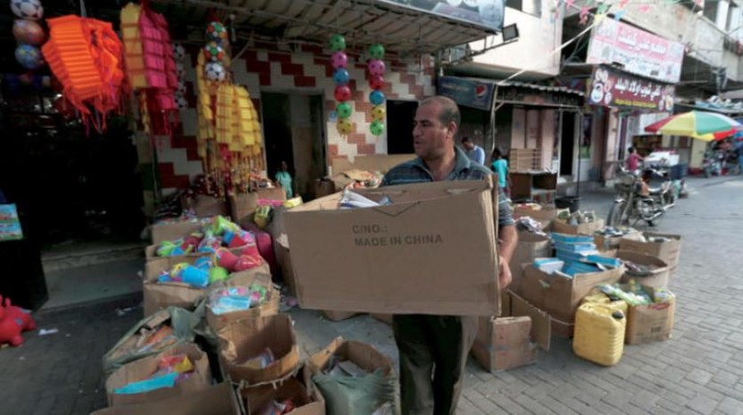 مستوردو البضائع المصرية يطالبون بحماية الوكالات التجارية في غزة