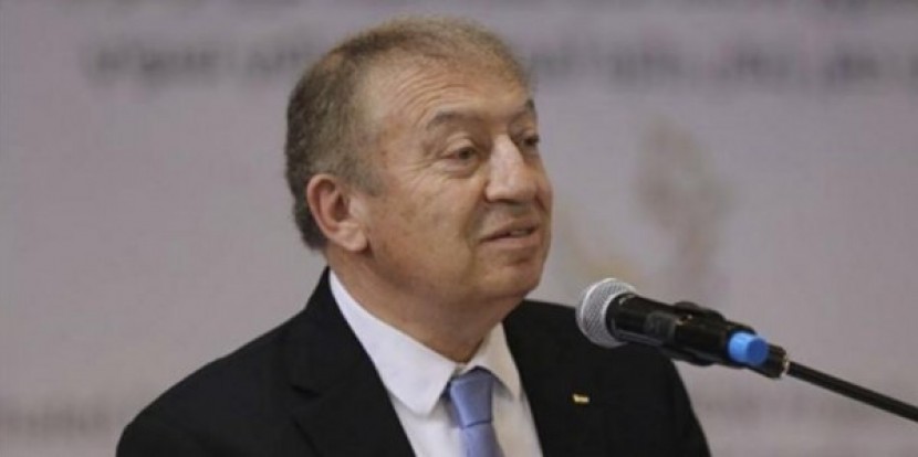 وزير الاقتصاد : يمنع إرجاع وتبديل الملابس